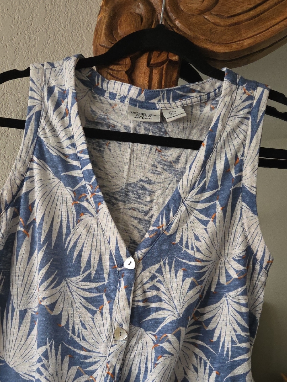 Rachel Zoe Blue Palm-Print Button Front Sleeveless Tank - Picture 2 of 5